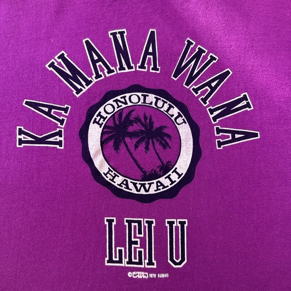 Vintage 1970s Crazy Shirts Honolulu Hawaii T-shirt - Picture 4 of 5